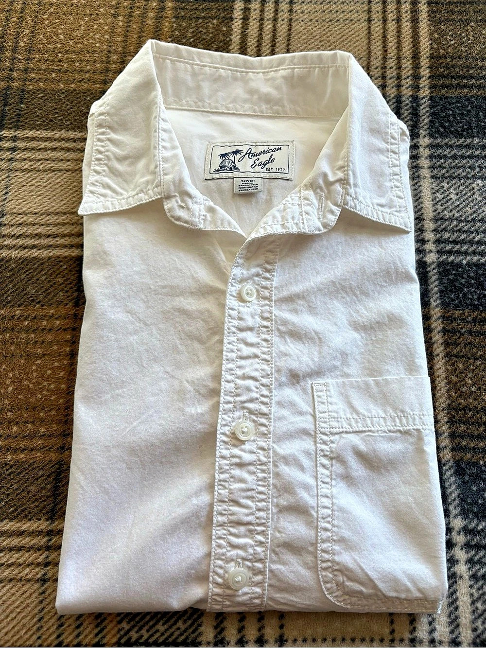 American Eagle Men Short Sleeve Button-Up in White Like New